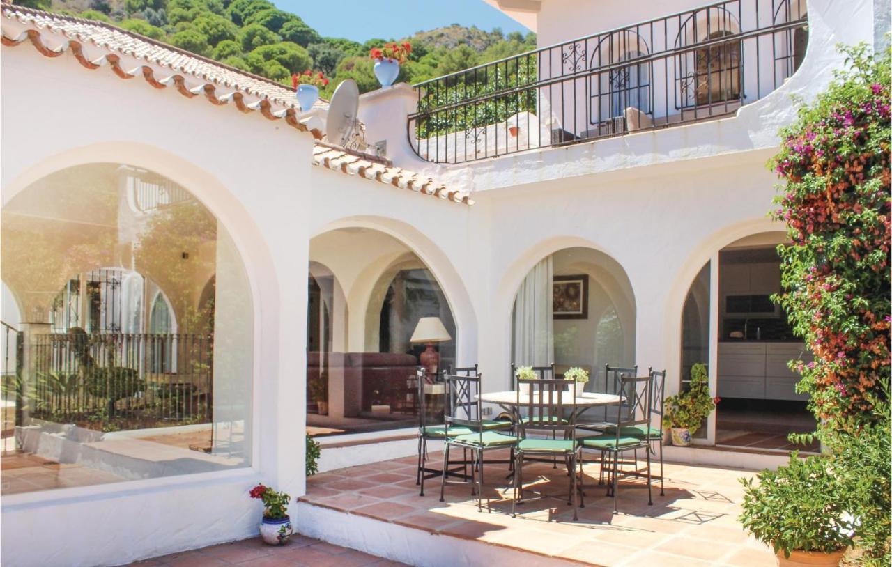 Nice Home In Ojen, Marbella With House Sea View Ngoại thất bức ảnh